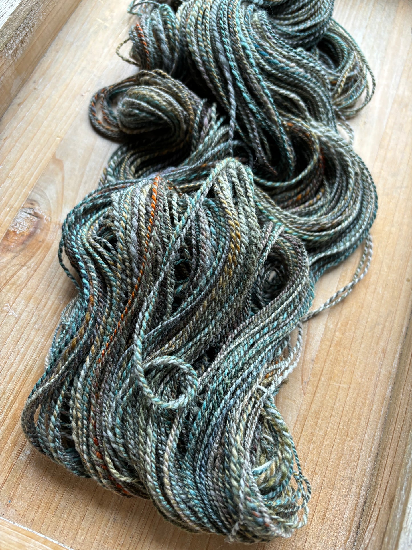 Hand Spun Yarn Fade - 100% Untreated Merino Wool