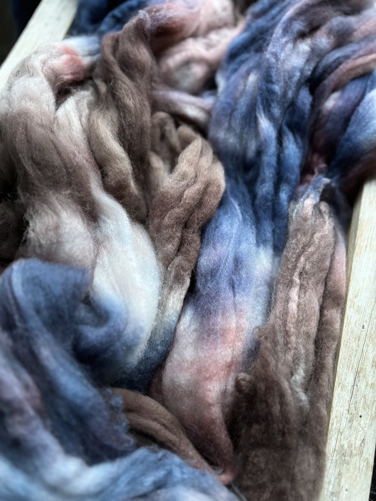 100 grams of Spinning Fibre - Superwash Merino Wool 22 Micron - Hand Dyed Combed Top