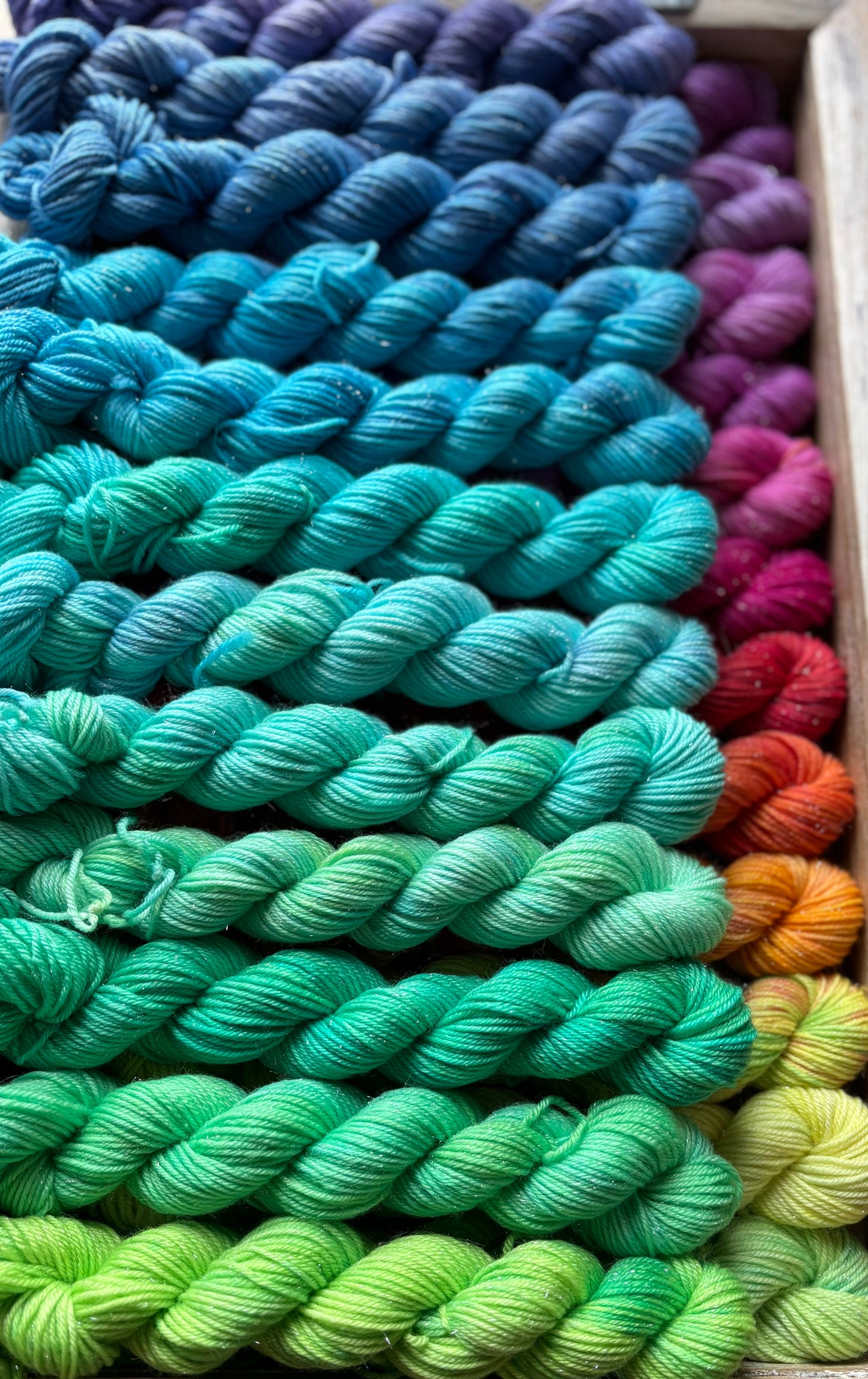 24 Skein Mini Yarn Fade - Silver Sparkle Sock Base