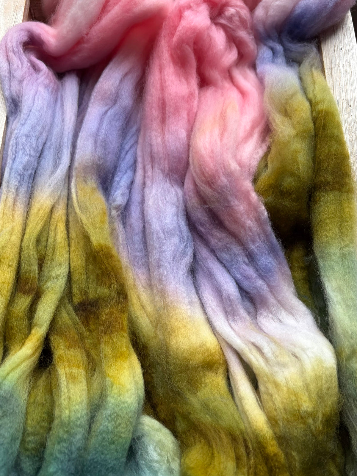 80% Superwash Merino Wool/ 10% Nylon/ 10% Cashmere - 18.5 Micron - One of a Kind Batch - 100 grams of Spinning Fibre - Hand Dyed Combed Top