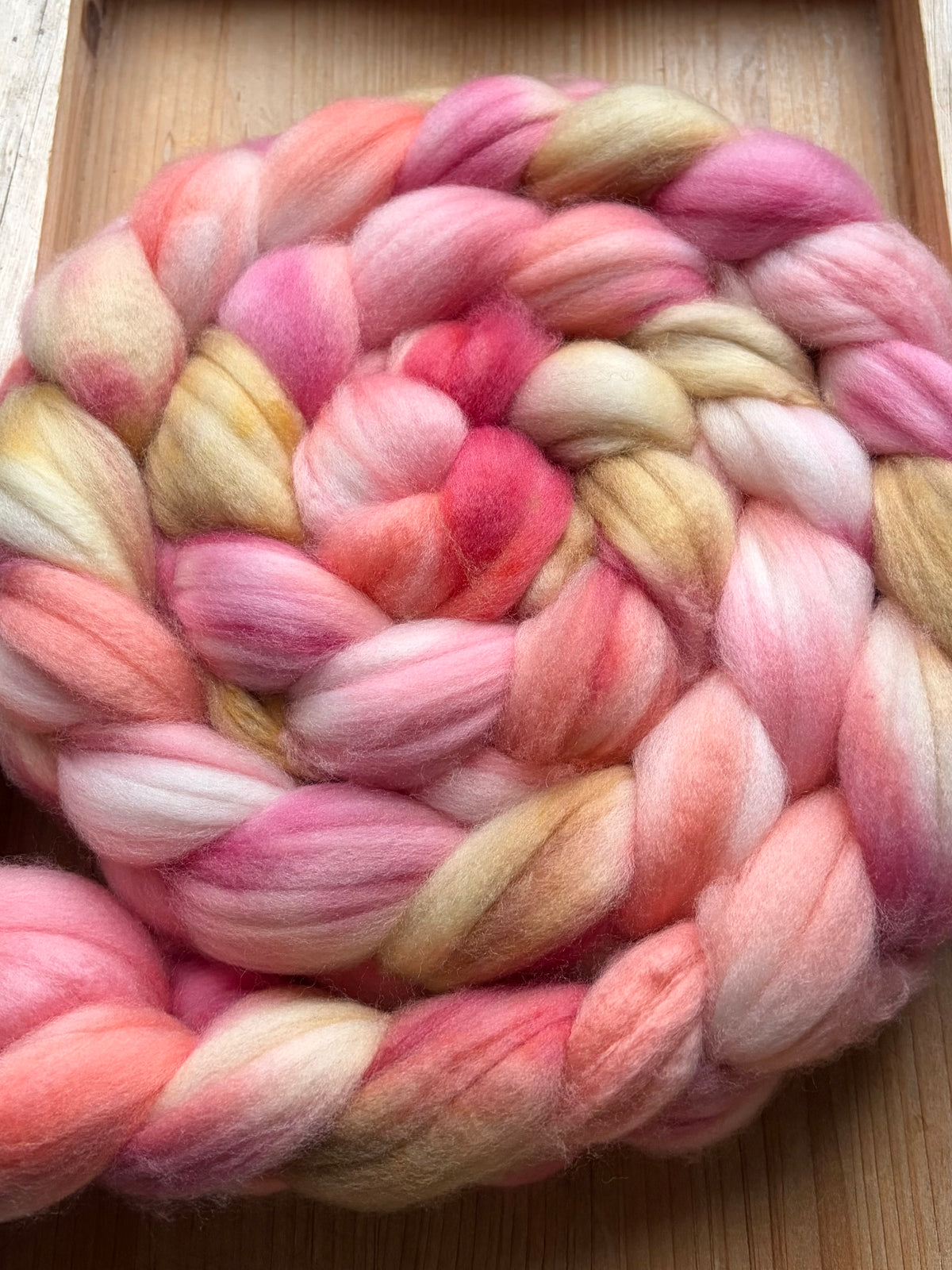 80% Superwash Merino Wool/ 10% Nylon/ 10% Cashmere - 18.5 Micron - One of a Kind Batch - 100 grams of Spinning Fibre - Hand Dyed Combed Top