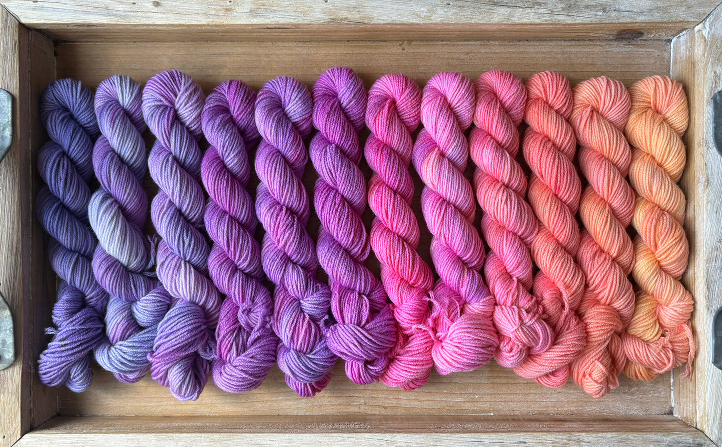 24 écheveaux Mini Yarn Fade - Base de chaussette Squishy