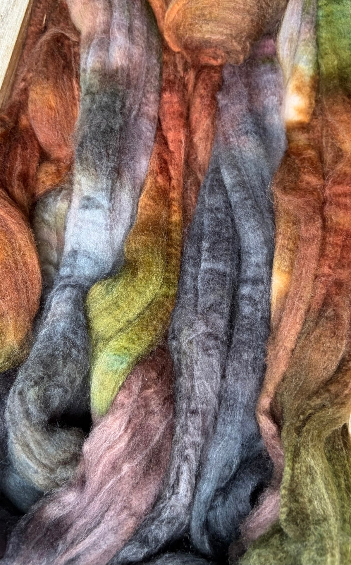 80% Superwash Merino Wool/ 10% Nylon/ 10% Cashmere - 18.5 Micron - One of a Kind Batch - 100 grams of Spinning Fibre - Hand Dyed Combed Top