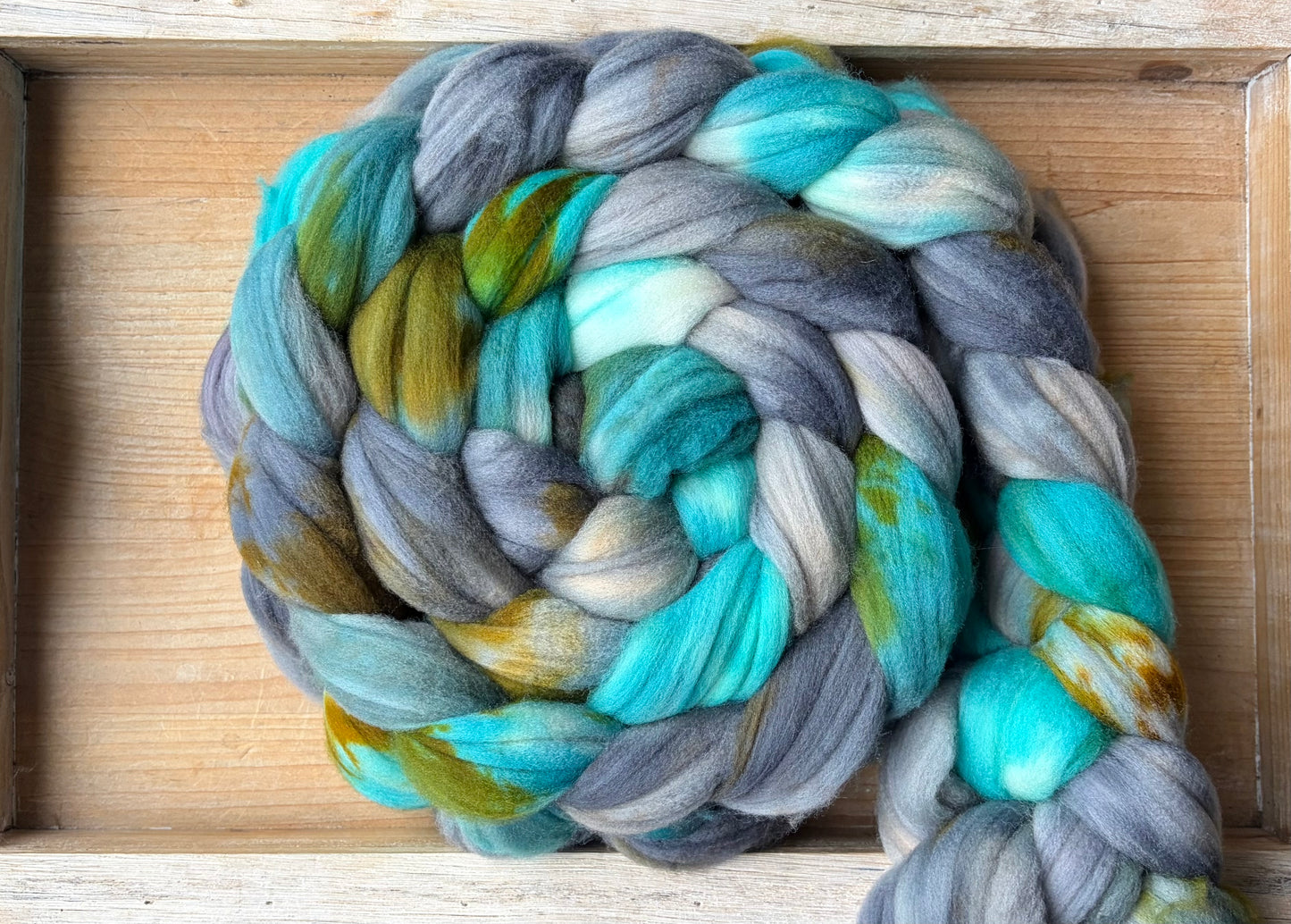 100% Superwash Merino Wool - 22 Micron - One of a Kind Batch - 100 grams of Spinning Fibre - Hand Dyed Combed Top