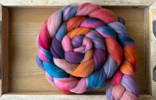 Targhee - 23 Micron - One of a Kind Batch - 100 grams of Spinning Fibre - Hand Dyed Combed Top