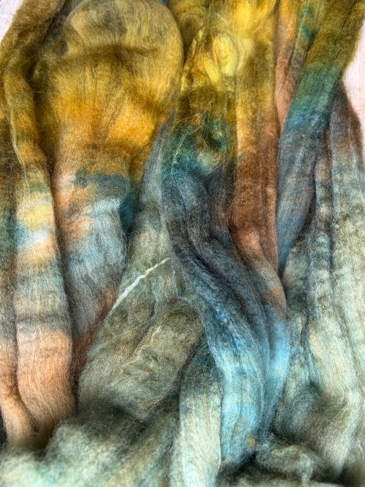 80% Superwash Merino Wool/ 10% Nylon/ 10% Cashmere - 18.5 Micron - One of a Kind Batch - 100 grams of Spinning Fibre - Hand Dyed Combed Top