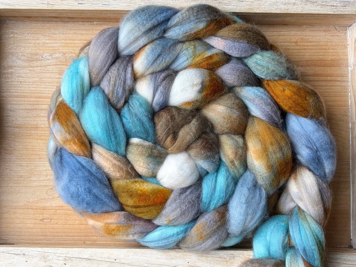 80% Superwash Merino Wool/ 10% Nylon/ 10% Cashmere - 18.5 Micron - One of a Kind Batch - 100 grams of Spinning Fibre - Hand Dyed Combed Top