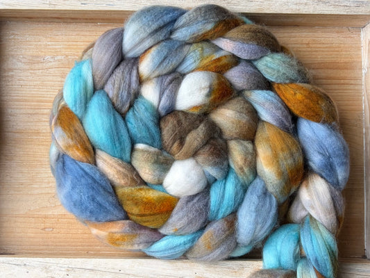 80% Superwash Merino Wool/ 10% Nylon/ 10% Cashmere - 18.5 Micron - One of a Kind Batch - 100 grams of Spinning Fibre - Hand Dyed Combed Top