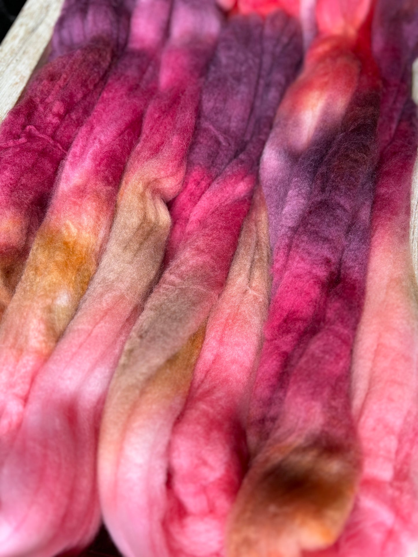 Peony Party - 100 grams of Spinning Fibre