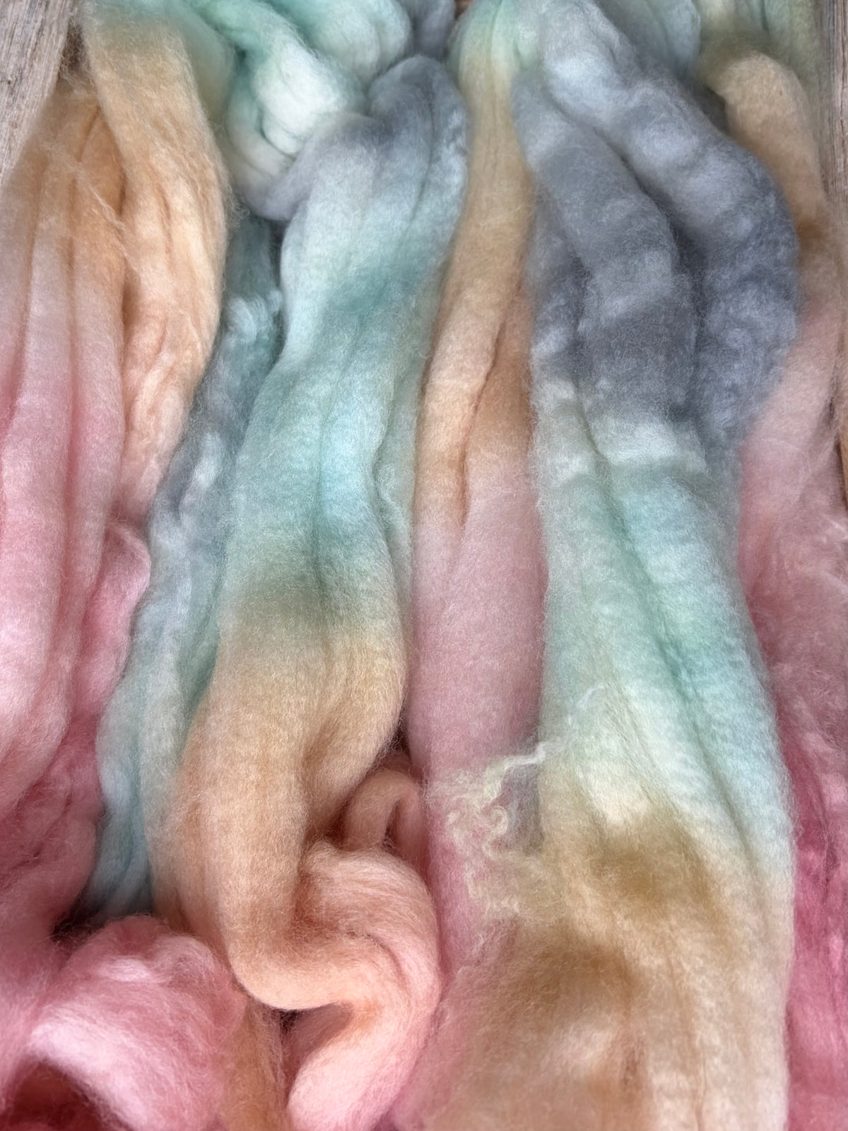 80% Superwash Merino Wool/ 10% Nylon/ 10% Cashmere - 18.5 Micron - One of a Kind Batch - 100 grams of Spinning Fibre - Hand Dyed Combed Top