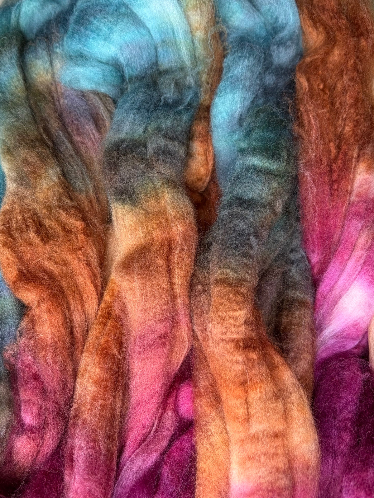 80% Superwash Merino Wool/ 10% Nylon/ 10% Cashmere - 18.5 Micron - One of a Kind Batch - 100 grams of Spinning Fibre - Hand Dyed Combed Top