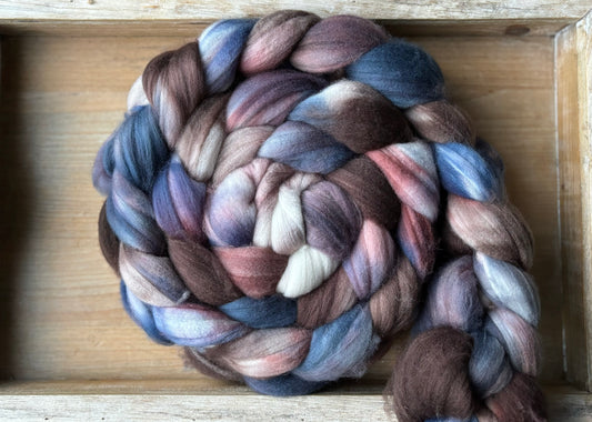 100 grams of Spinning Fibre - Superwash Merino Wool 22 Micron - Hand Dyed Combed Top