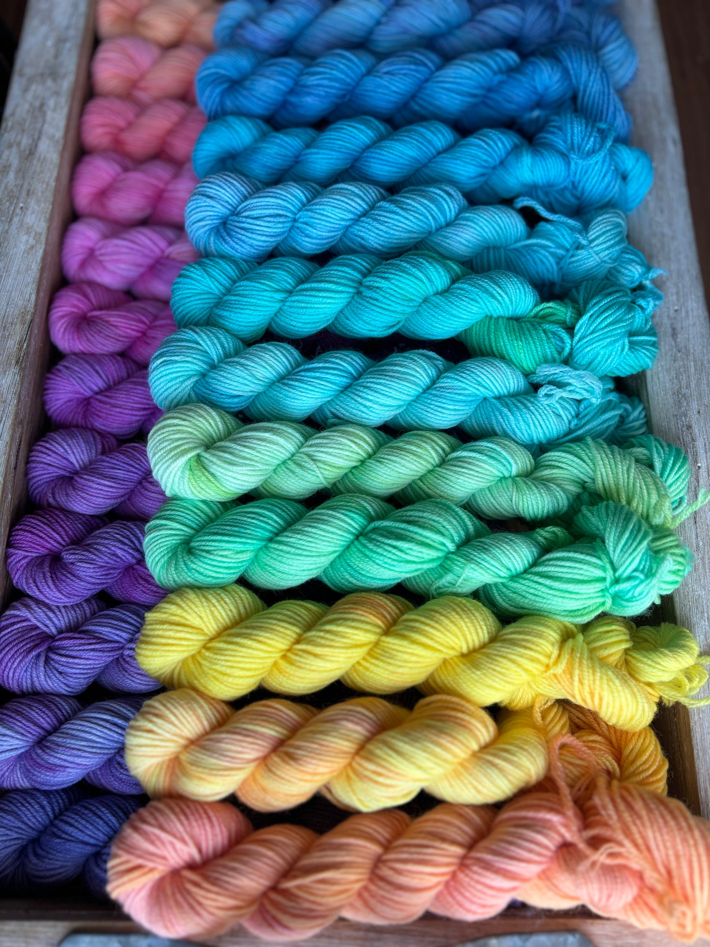 24 écheveaux Mini Yarn Fade - Base de chaussette Squishy