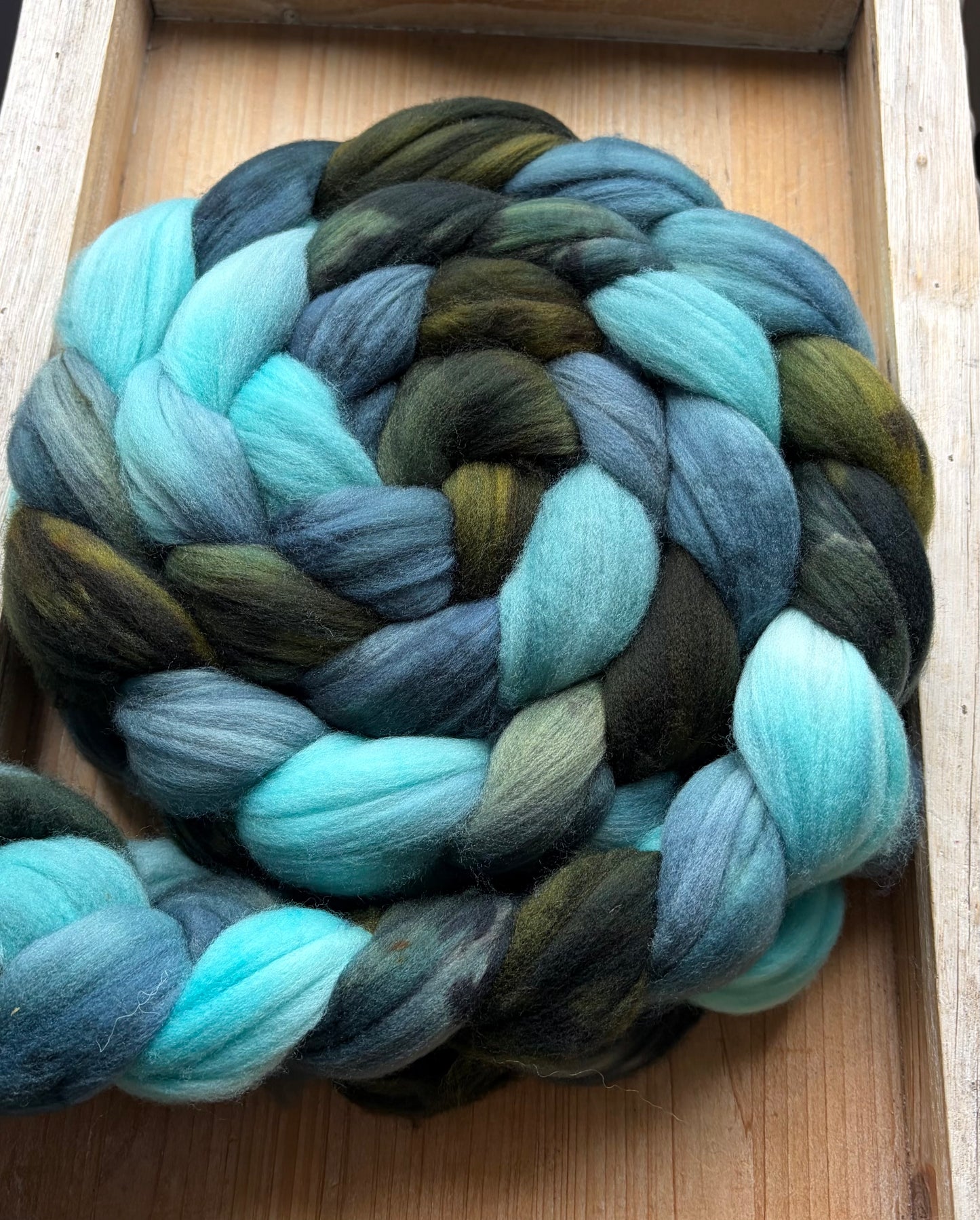 100% Superwash Merino Wool - 22 Micron - One of a Kind Batch - 100 grams of Spinning Fibre - Hand Dyed Combed Top