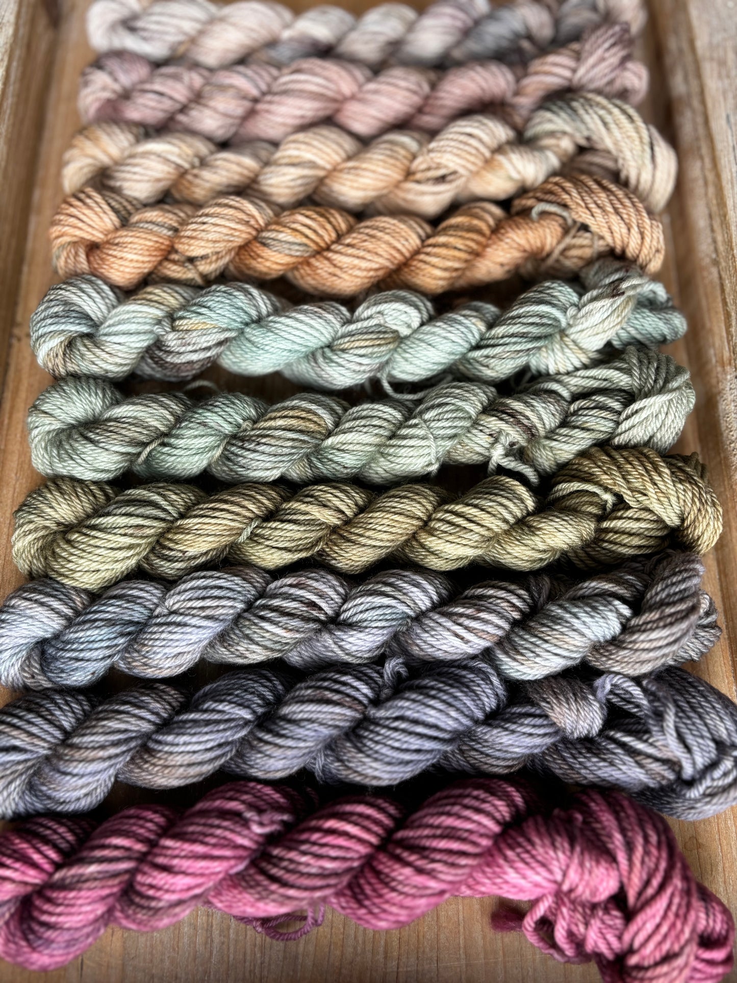 10 Skein Mini Yarn Fade - Base DK cachée