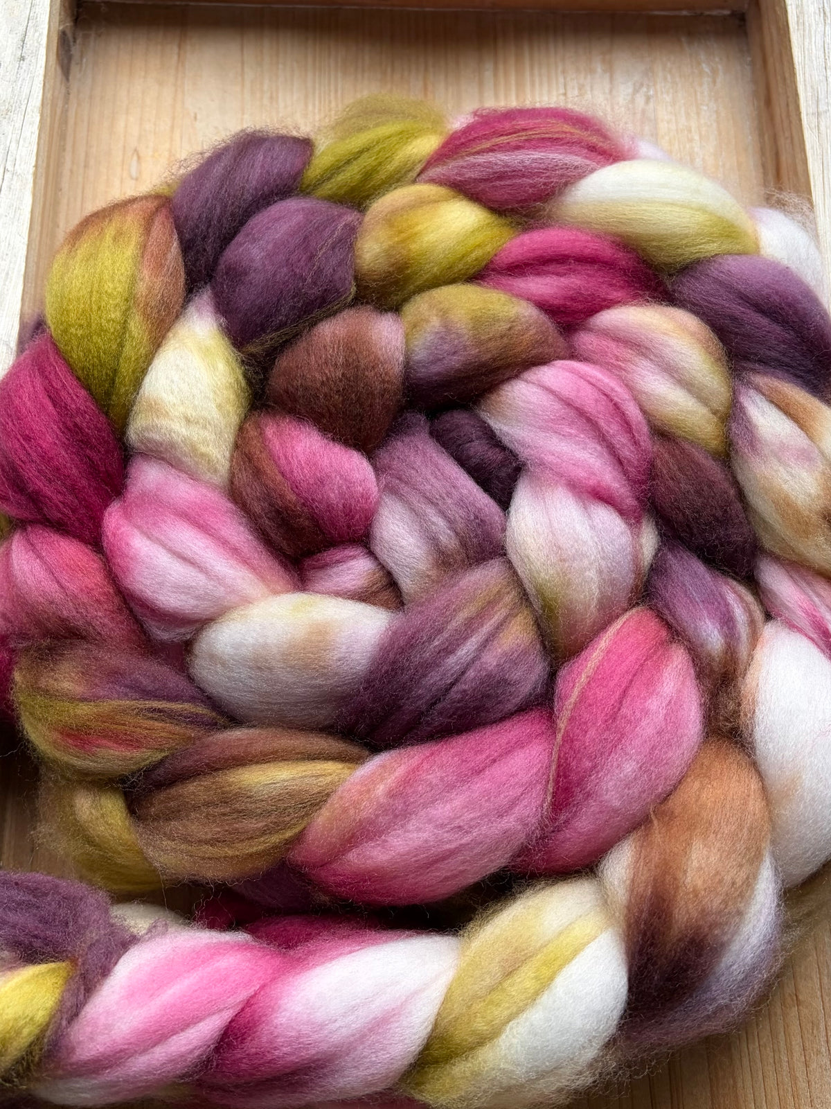 80% Superwash Merino Wool/ 10% Nylon/ 10% Cashmere - 18.5 Micron - One of a Kind Batch - 100 grams of Spinning Fibre - Hand Dyed Combed Top