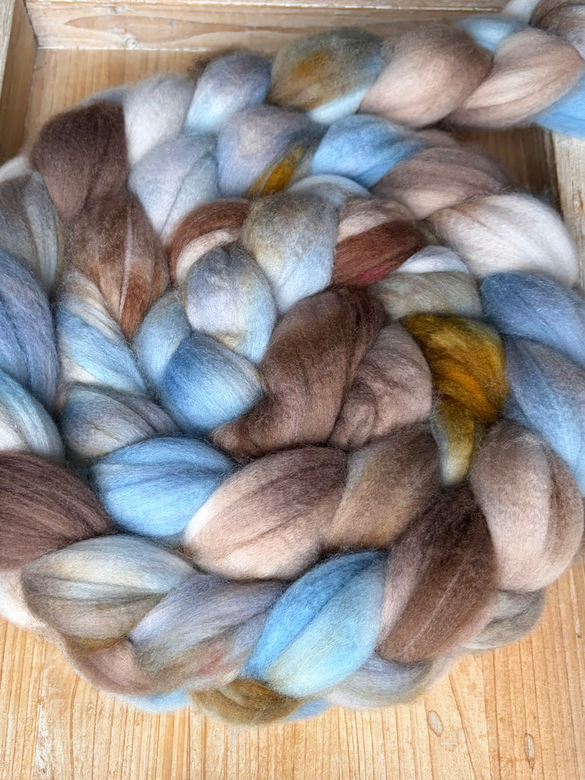 80% Superwash Merino Wool/ 10% Nylon/ 10% Cashmere - 18.5 Micron - One of a Kind Batch - 100 grams of Spinning Fibre - Hand Dyed Combed Top
