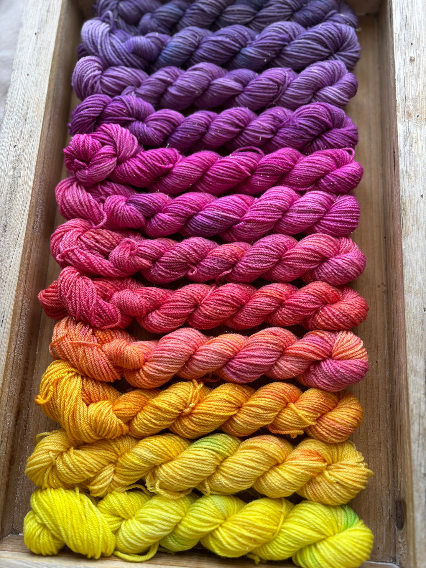 24 Skein Mini Yarn Fade - Gold Sparkle Sock Base