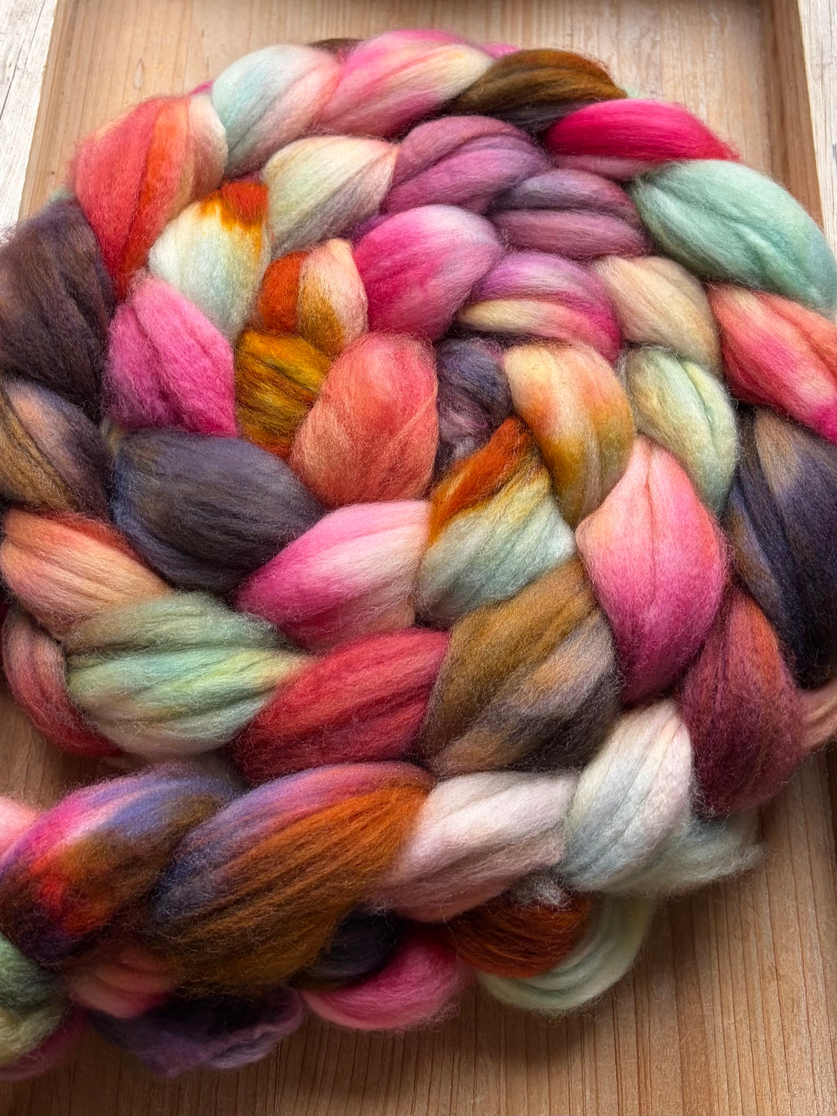 80% Superwash Merino Wool/ 10% Nylon/ 10% Cashmere - 18.5 Micron - One of a Kind Batch - 100 grams of Spinning Fibre - Hand Dyed Combed Top