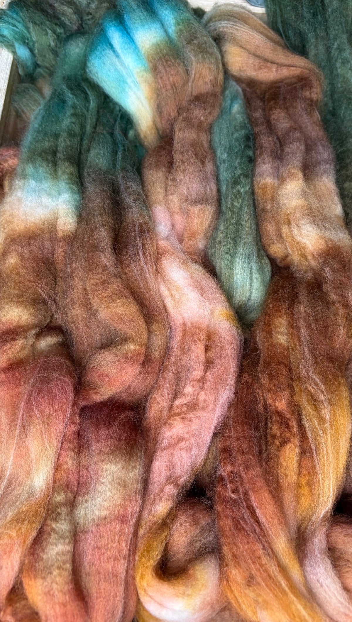 80% Superwash Merino Wool/ 10% Nylon/ 10% Cashmere - 18.5 Micron - One of a Kind Batch - 100 grams of Spinning Fibre - Hand Dyed Combed Top
