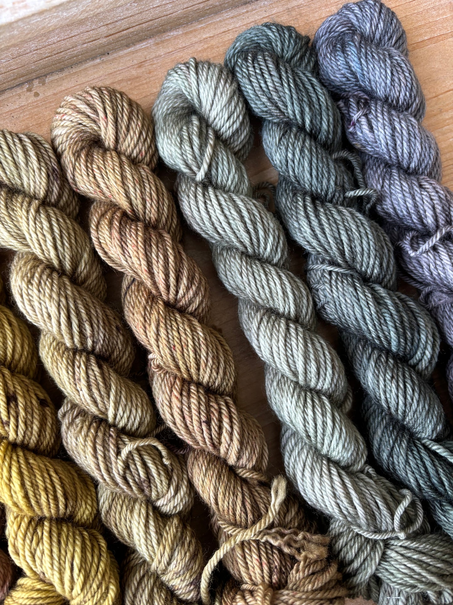 10 Skein Mini Yarn Fade - Base DK cachée