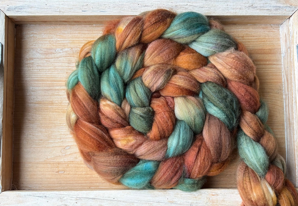 80% Superwash Merino Wool/ 10% Nylon/ 10% Cashmere - 18.5 Micron - One of a Kind Batch - 100 grams of Spinning Fibre - Hand Dyed Combed Top