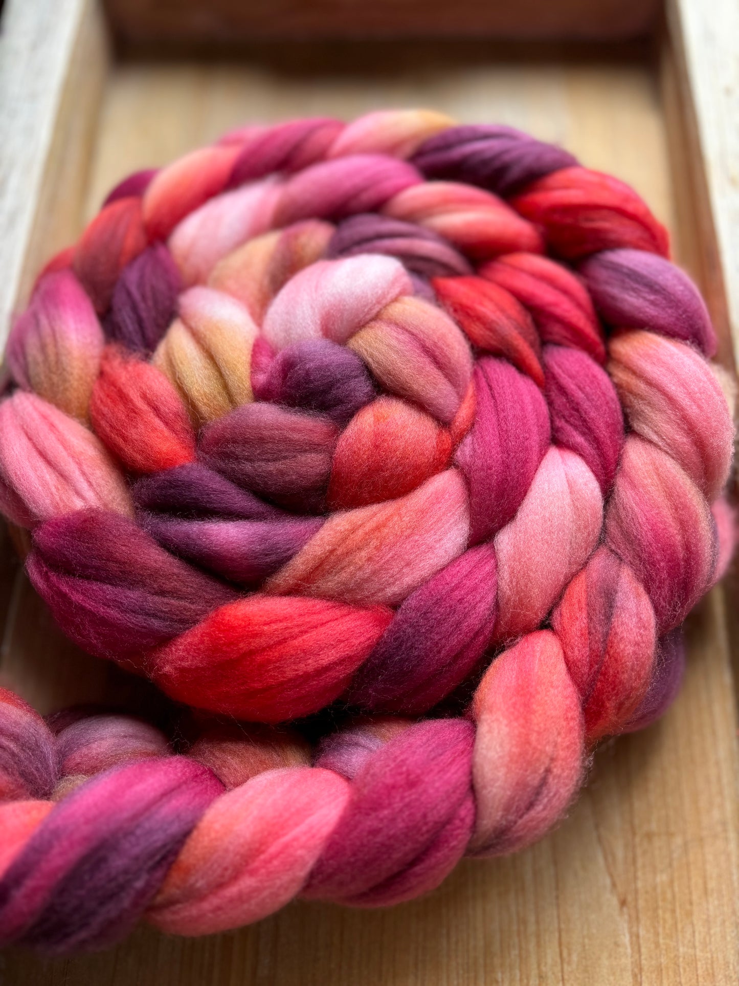 Peony Party - 100 grams of Spinning Fibre