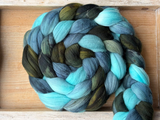 100% Superwash Merino Wool - 22 Micron - One of a Kind Batch - 100 grams of Spinning Fibre - Hand Dyed Combed Top