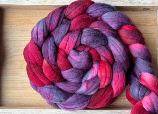 100% Superwash Merino Wool - 22 Micron - One of a Kind Batch - 100 grams of Spinning Fibre - Hand Dyed Combed Top