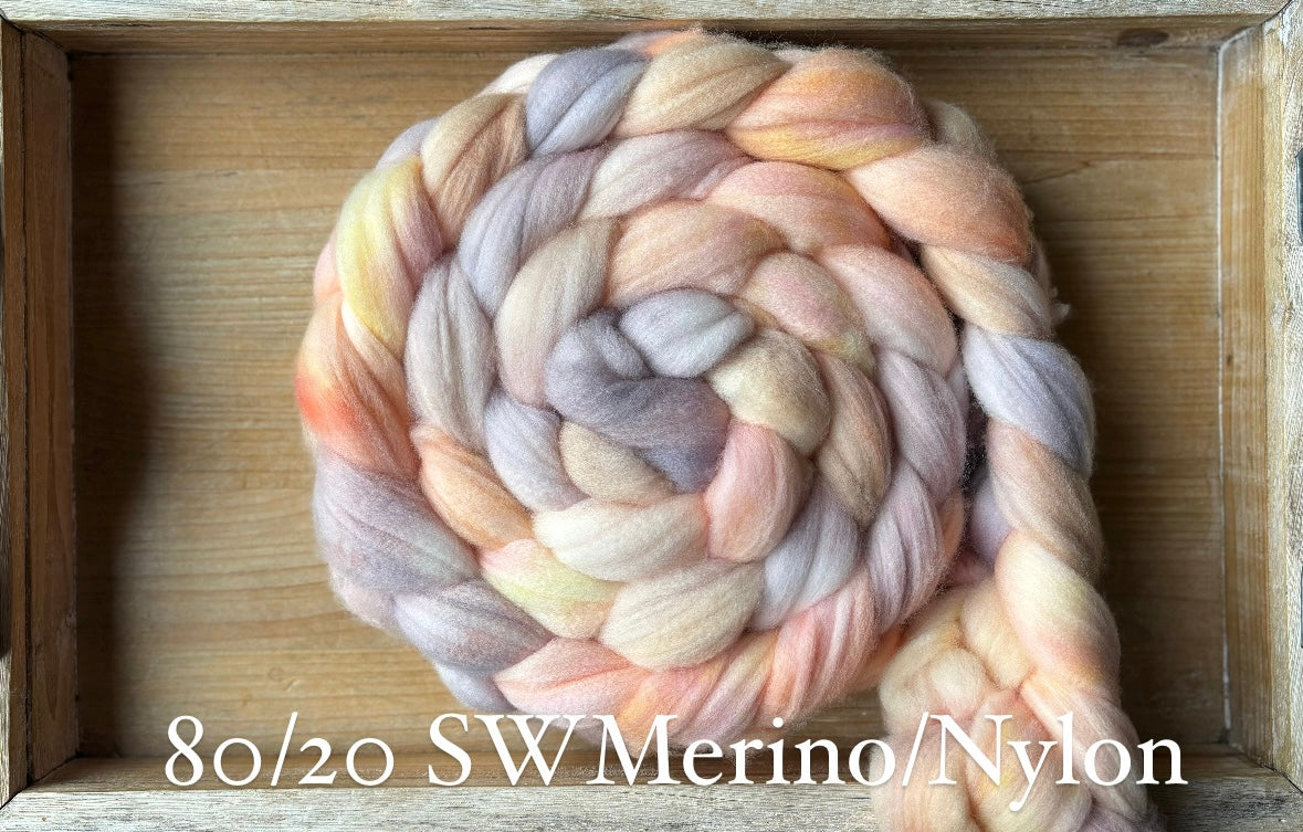 Seashells - 100 grams of Spinning Fibre