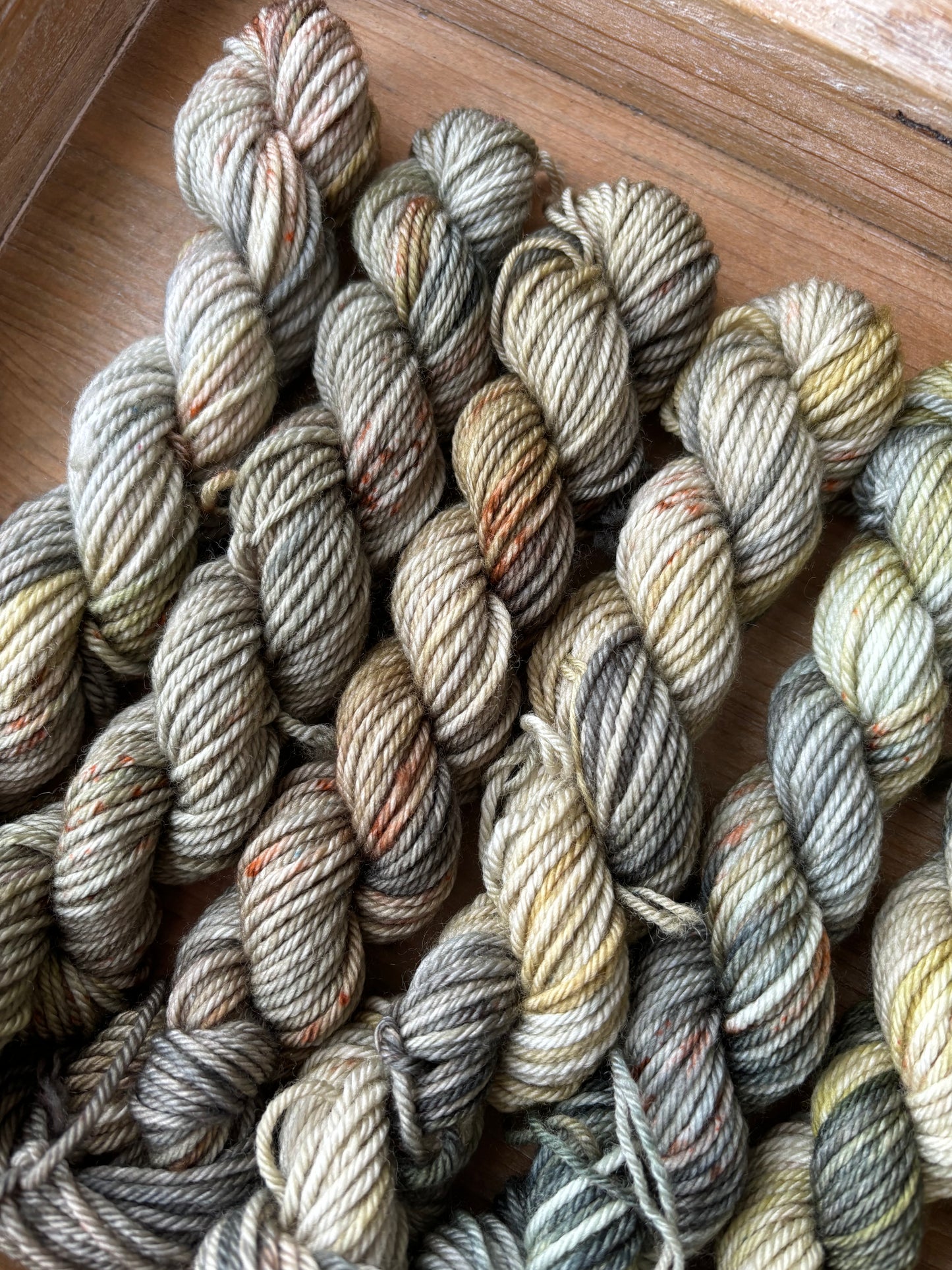 10 Skein Mini Yarn Fade - Base DK cachée