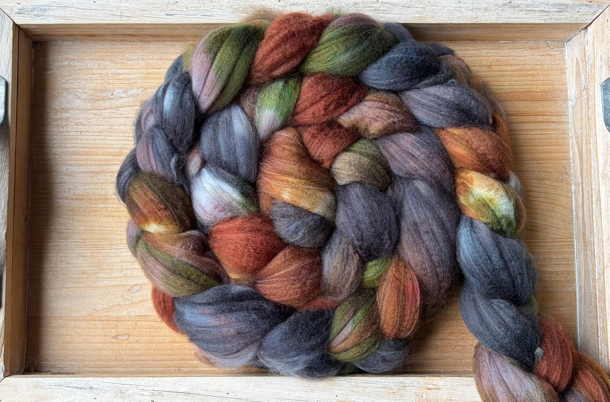 80% Superwash Merino Wool/ 10% Nylon/ 10% Cashmere - 18.5 Micron - One of a Kind Batch - 100 grams of Spinning Fibre - Hand Dyed Combed Top