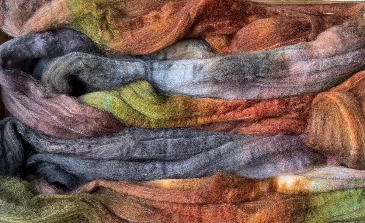 80% Superwash Merino Wool/ 10% Nylon/ 10% Cashmere - 18.5 Micron - One of a Kind Batch - 100 grams of Spinning Fibre - Hand Dyed Combed Top