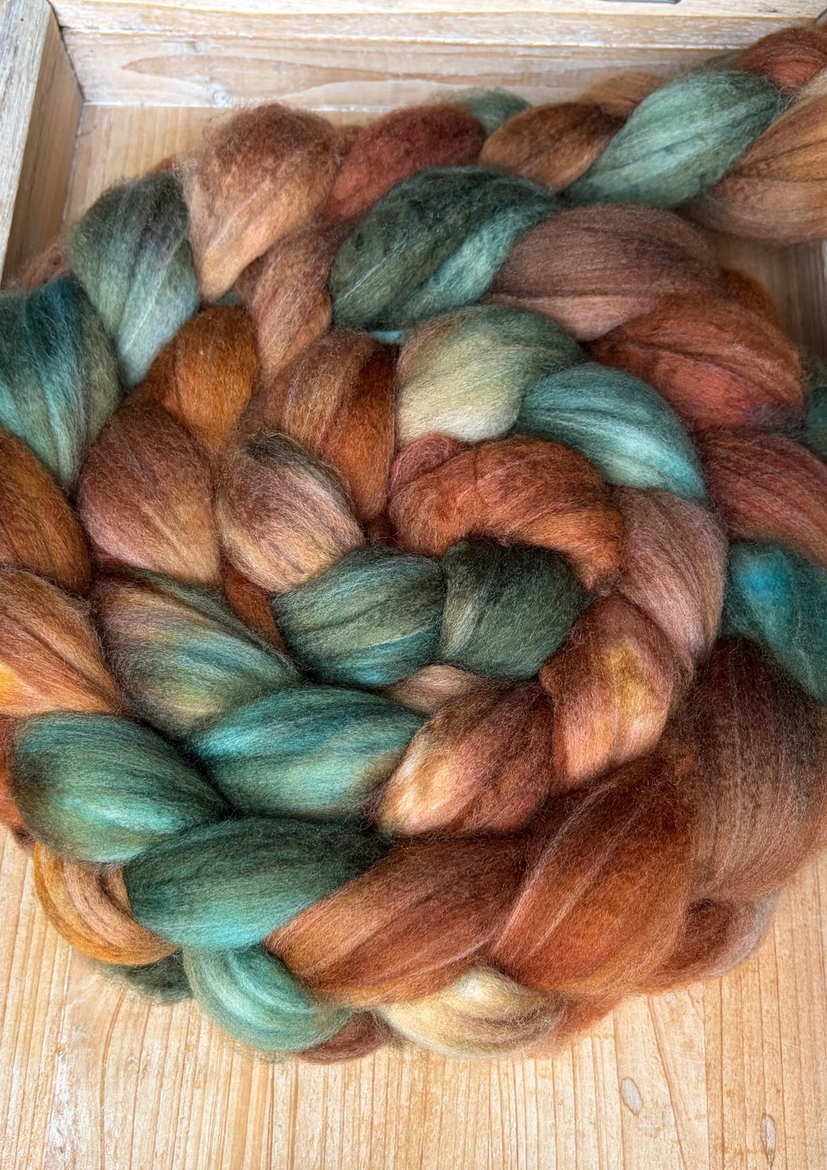 80% Superwash Merino Wool/ 10% Nylon/ 10% Cashmere - 18.5 Micron - One of a Kind Batch - 100 grams of Spinning Fibre - Hand Dyed Combed Top