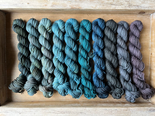 10 Skein Mini Yarn Fade - Base DK cachée