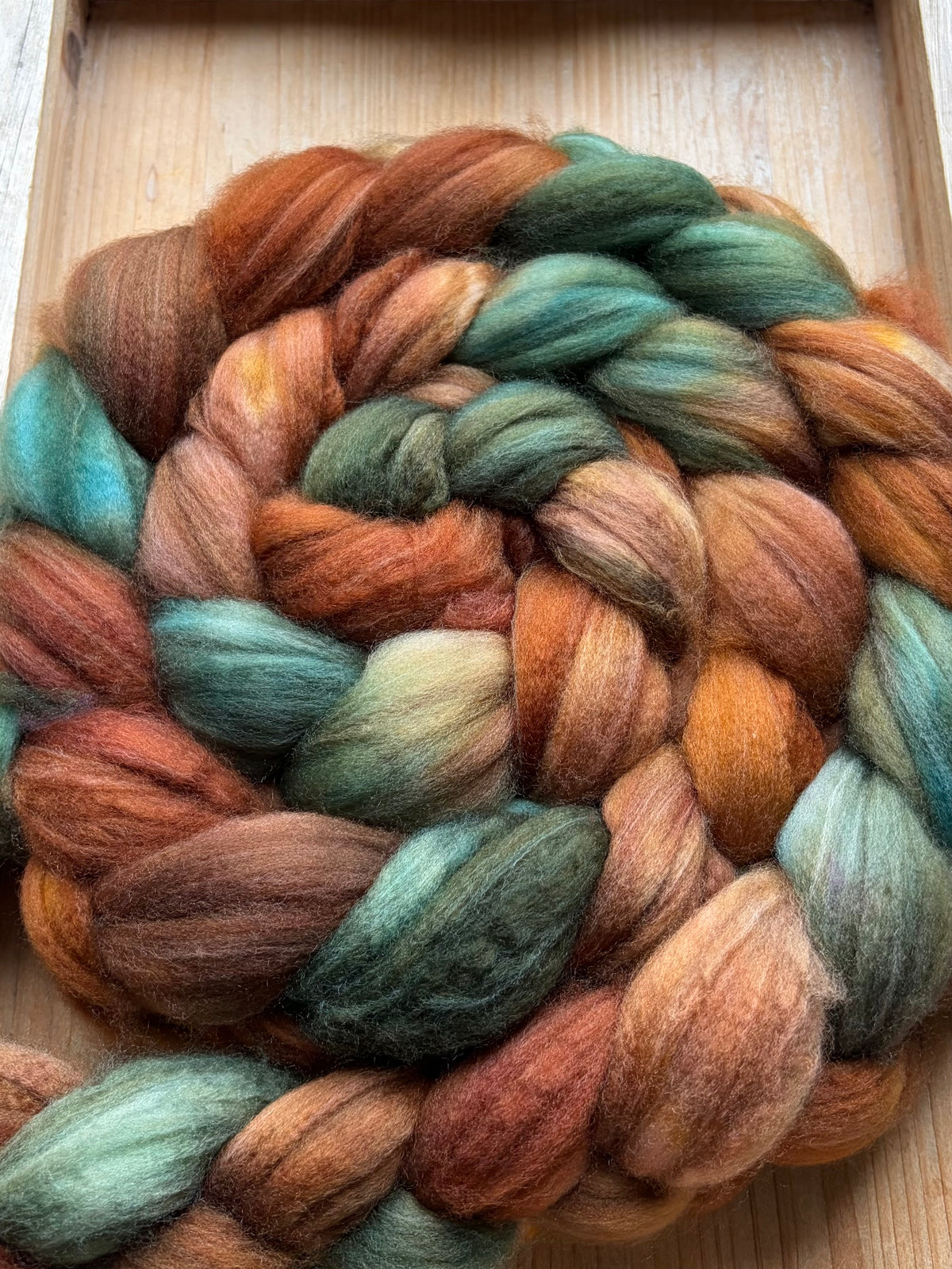 80% Superwash Merino Wool/ 10% Nylon/ 10% Cashmere - 18.5 Micron - One of a Kind Batch - 100 grams of Spinning Fibre - Hand Dyed Combed Top