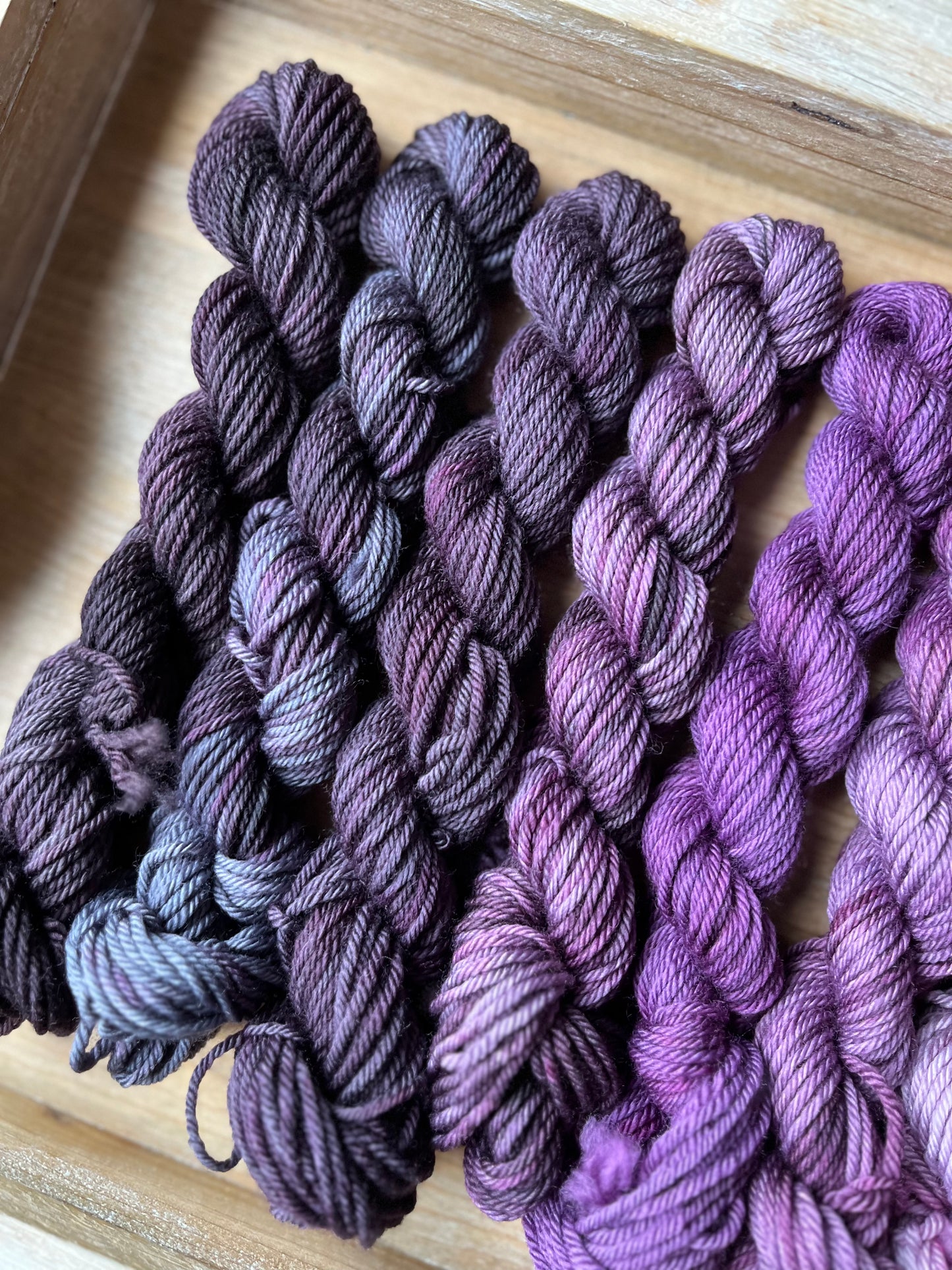 10 Skein Mini Yarn Fade - Base DK cachée